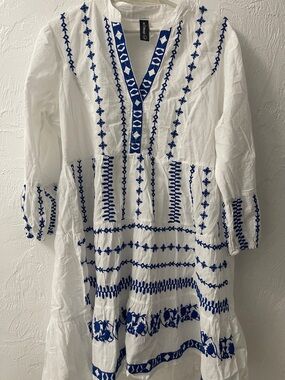 Me 2 Magic White Dress with Blue Embroidered Trim, Size Large
